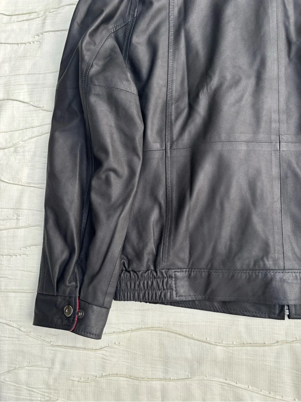 Remy Men's Lambskin Leather Bomber Jacket Black Red Trim Sz 38 Small Like New